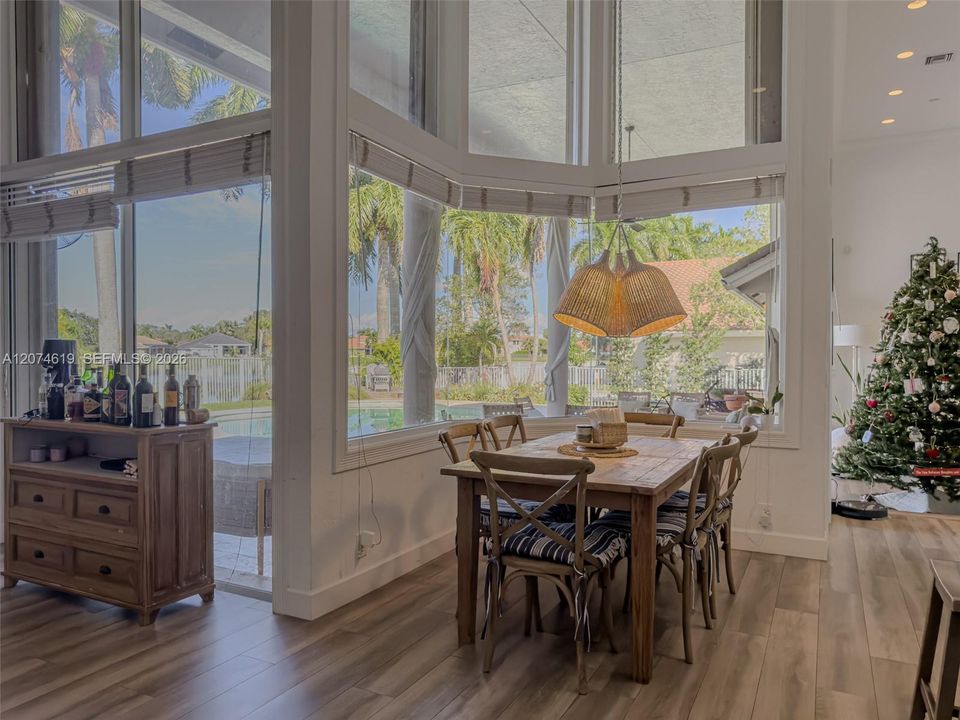 For Sale: $2,598,000 (7 beds, 6 baths, 4787 Square Feet)