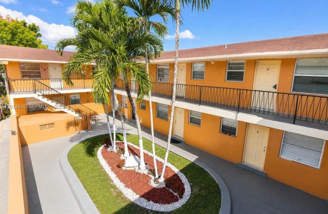 For Rent: $1,650 (1 beds, 1 baths, 680 Square Feet)