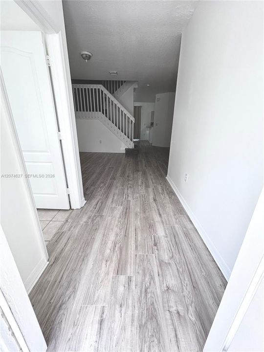 For Rent: $3,275 (3 beds, 2 baths, 1578 Square Feet)