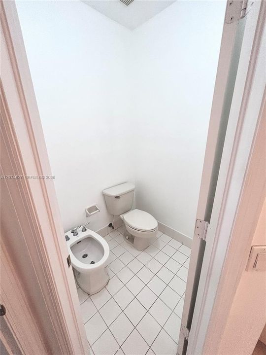 For Rent: $3,275 (3 beds, 2 baths, 1578 Square Feet)
