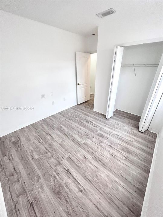 For Rent: $3,275 (3 beds, 2 baths, 1578 Square Feet)