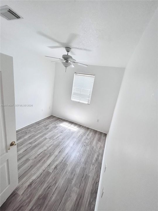 For Rent: $3,275 (3 beds, 2 baths, 1578 Square Feet)