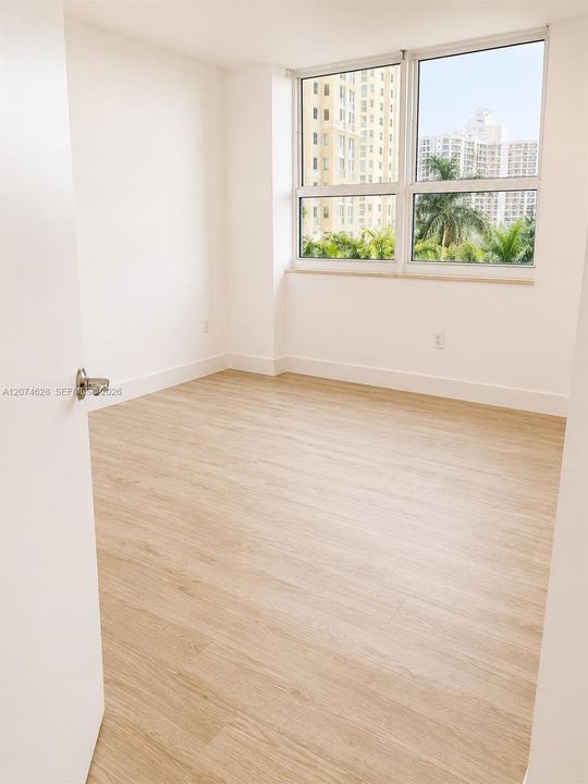 В аренду: $3,300 (2 спален, 2 ванн, 1245 Квадратных фут)