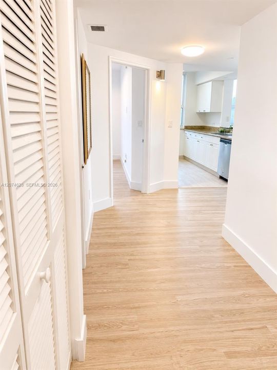 В аренду: $3,300 (2 спален, 2 ванн, 1245 Квадратных фут)