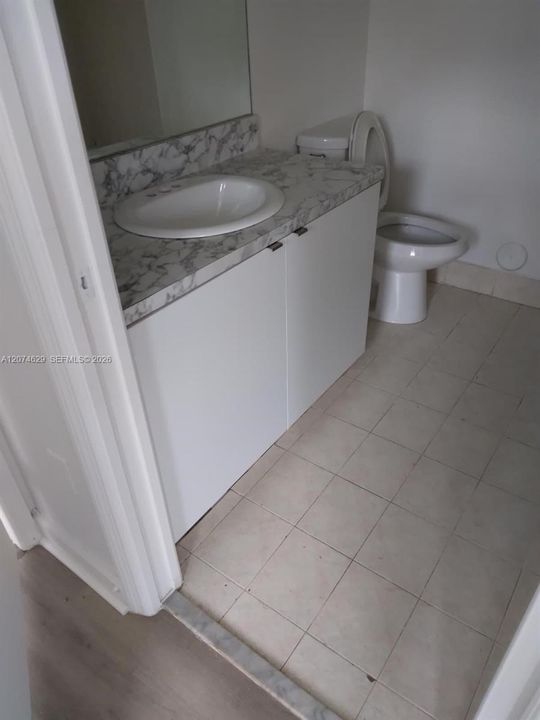 For Sale: $229,900 (3 beds, 2 baths, 1060 Square Feet)