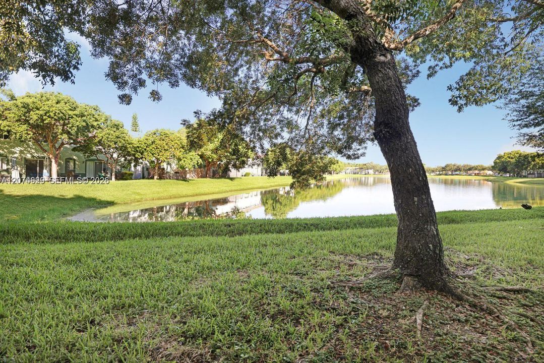 For Sale: $229,900 (3 beds, 2 baths, 1060 Square Feet)