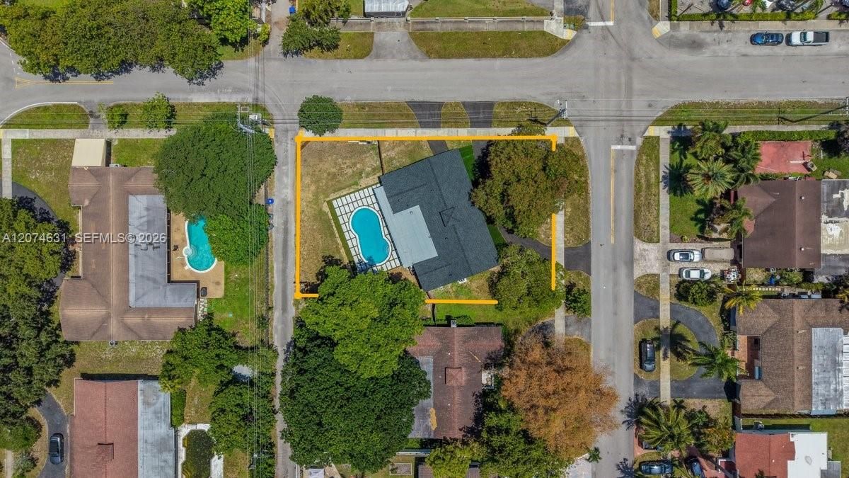 На продажу: $1,165,000 (4 спален, 4 ванн, 2340 Квадратных фут)