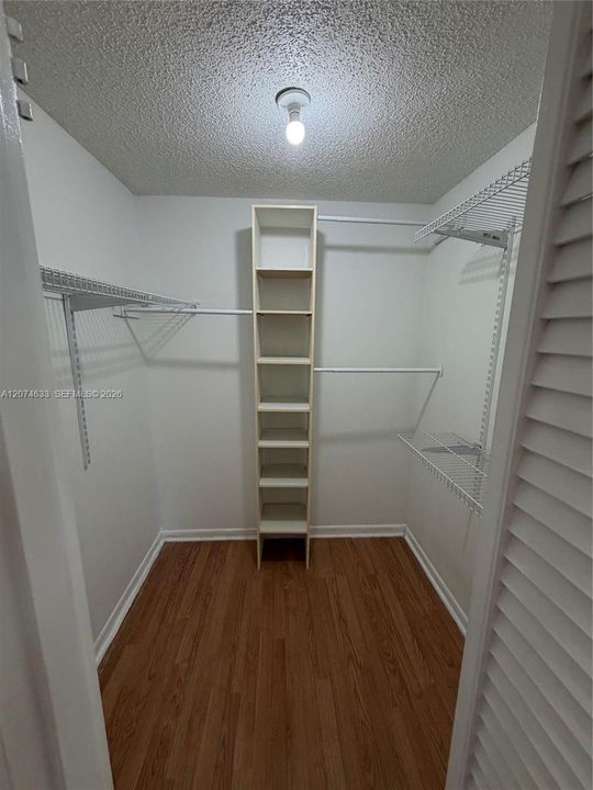 For Rent: $2,150 (2 beds, 2 baths, 1068 Square Feet)