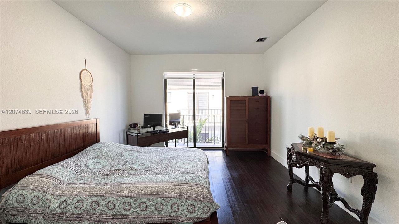 For Sale: $649,900 (4 beds, 3 baths, 2152 Square Feet)