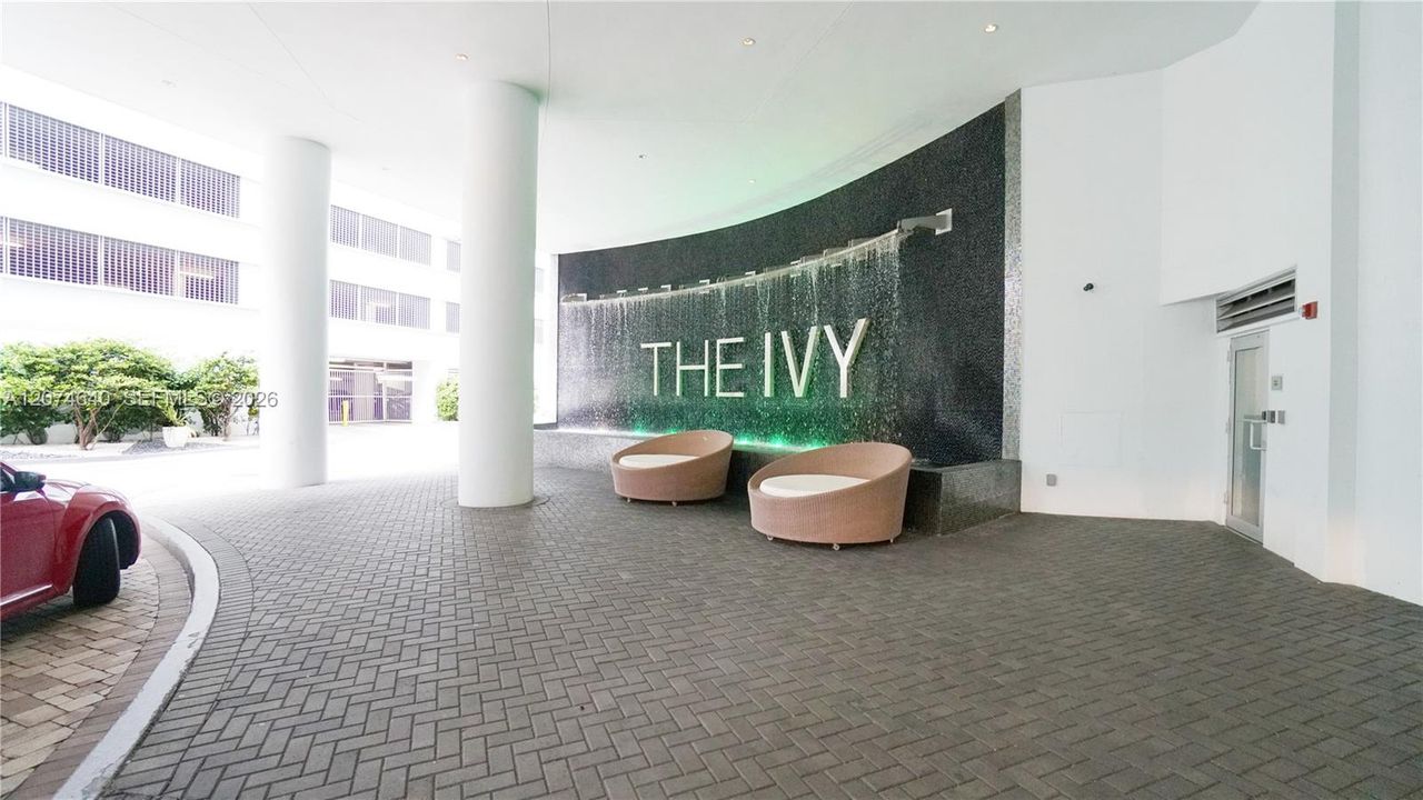 For Rent: $3,850 (2 beds, 2 baths, 1087 Square Feet)