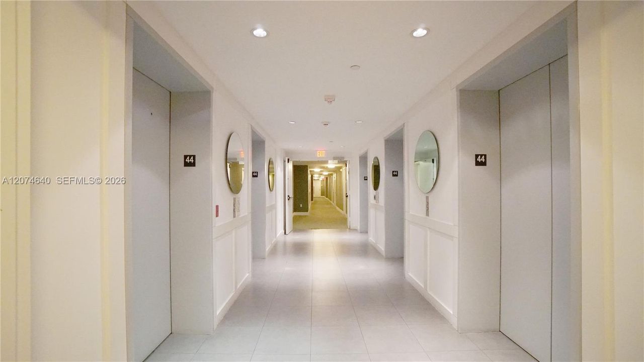 For Rent: $3,850 (2 beds, 2 baths, 1087 Square Feet)