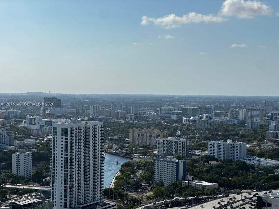 For Rent: $3,850 (2 beds, 2 baths, 1087 Square Feet)