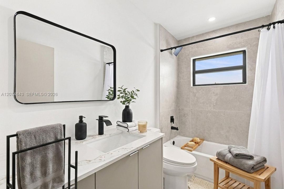For Sale: $639,900 (3 beds, 2 baths, 1273 Square Feet)