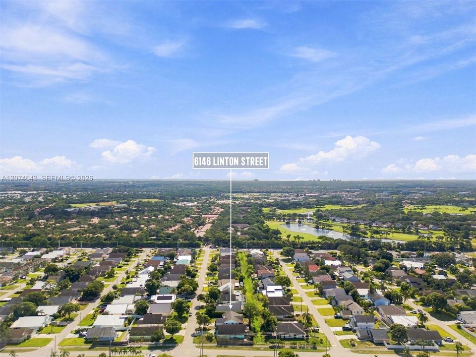 For Sale: $639,900 (3 beds, 2 baths, 1273 Square Feet)