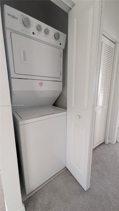 En Renta: $2,450 (3 camas, 3 baños, 1328 Pies cuadrados)