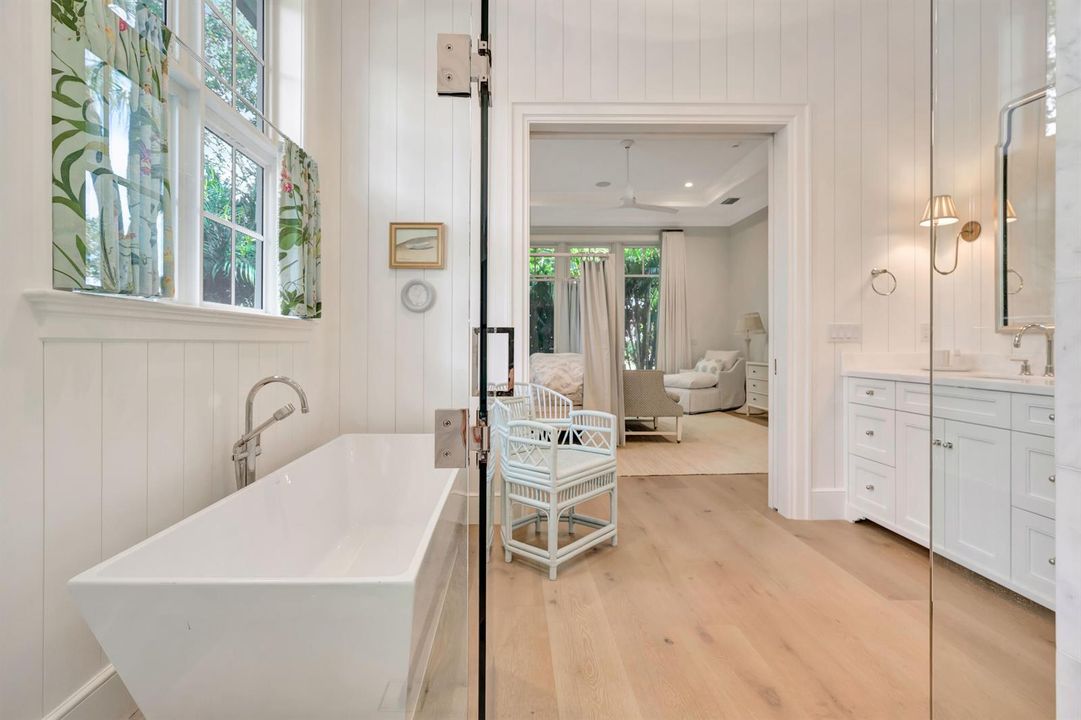 Free Standing Tub