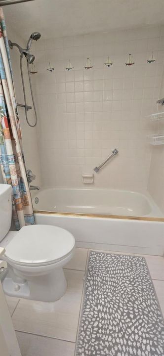 GUEST BATHROOM2