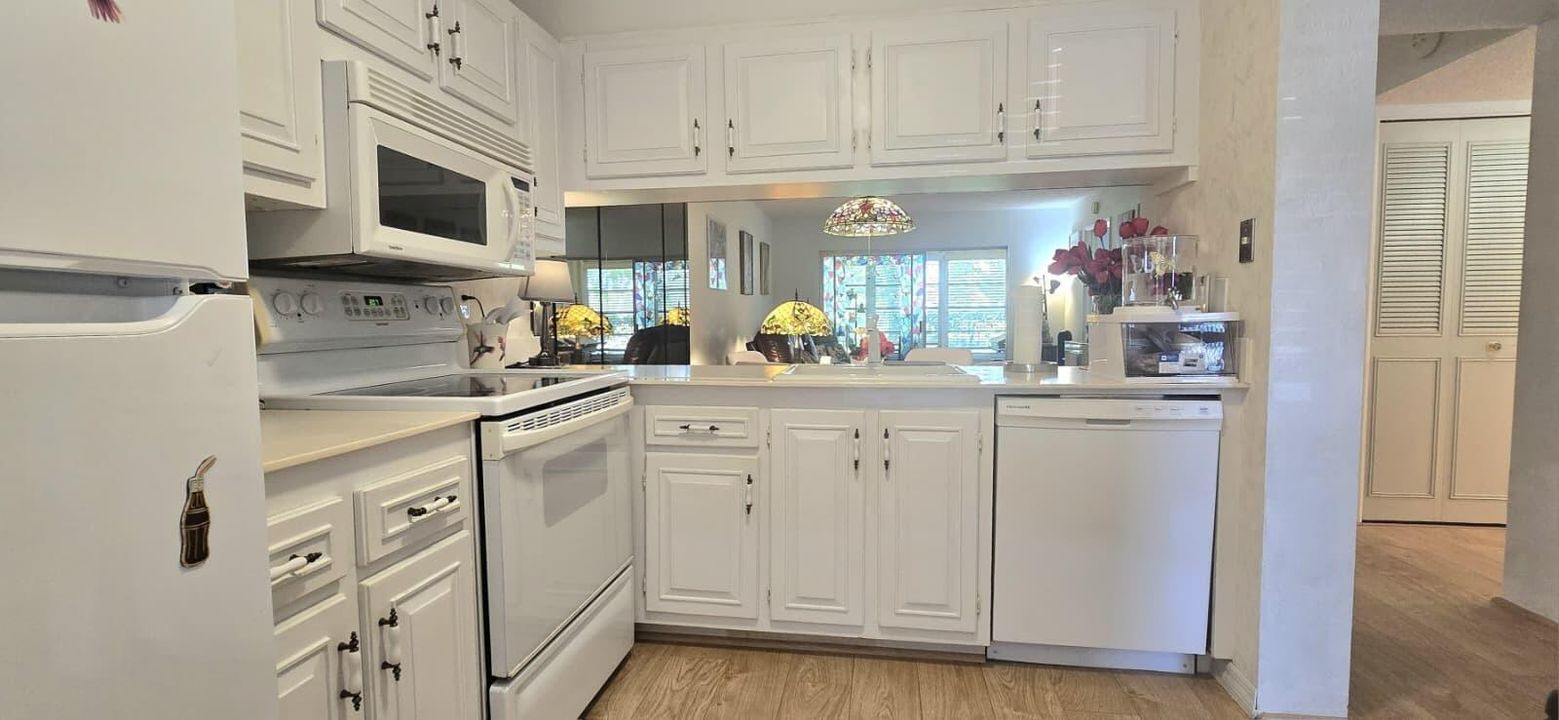 KITCHEN4