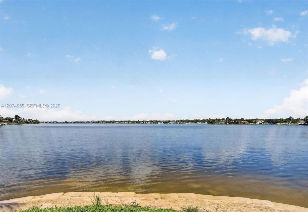 For Sale: $775,000 (4 beds, 2 baths, 2392 Square Feet)