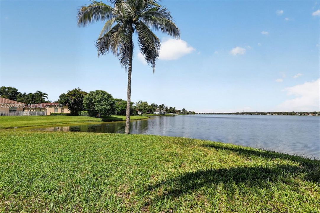 For Sale: $775,000 (4 beds, 2 baths, 2392 Square Feet)