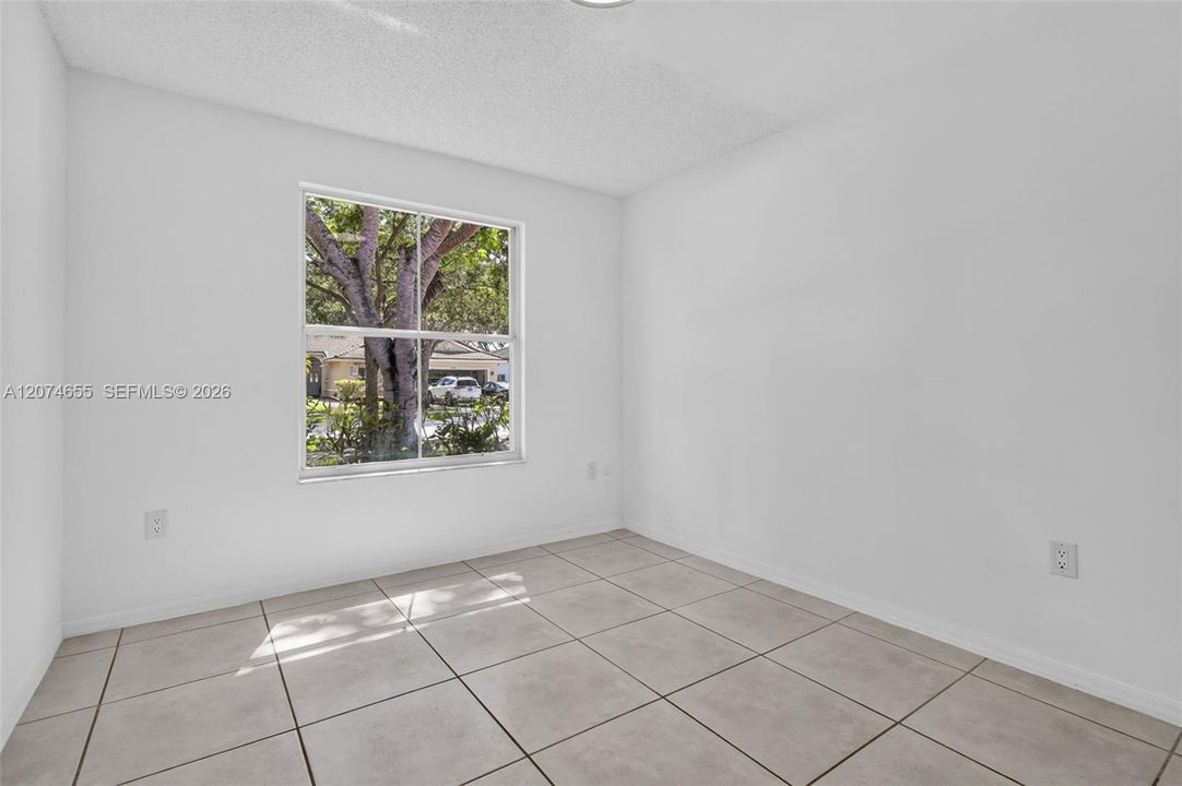 For Sale: $775,000 (4 beds, 2 baths, 2392 Square Feet)