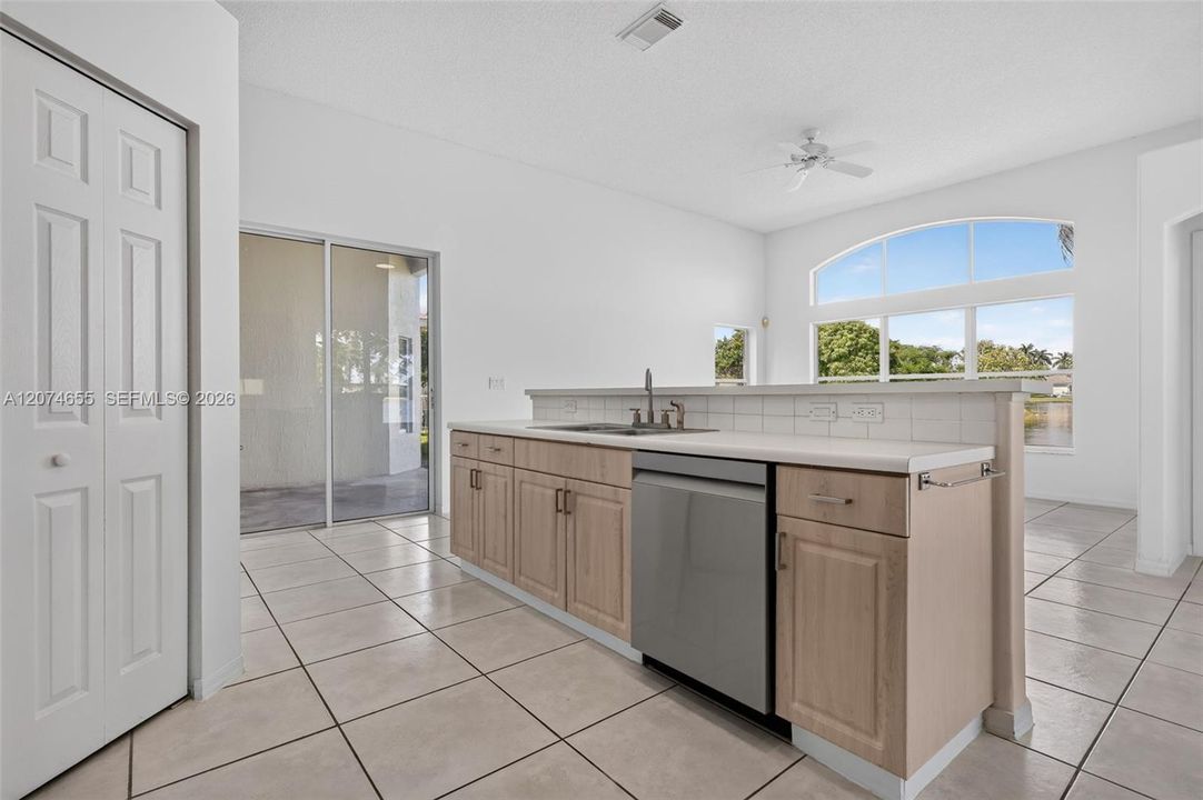 For Sale: $775,000 (4 beds, 2 baths, 2392 Square Feet)
