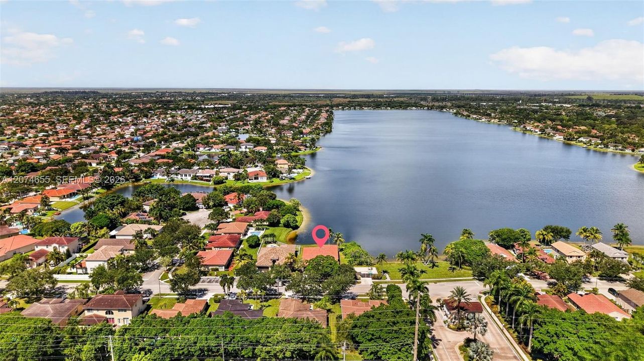 For Sale: $775,000 (4 beds, 2 baths, 2392 Square Feet)
