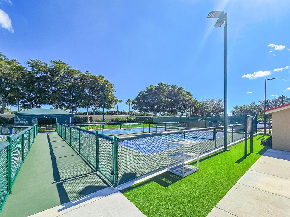 PICKLEBALL COURTS