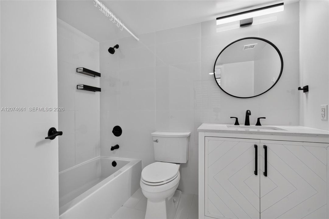For Rent: $2,800 (2 beds, 1 baths, 1034 Square Feet)
