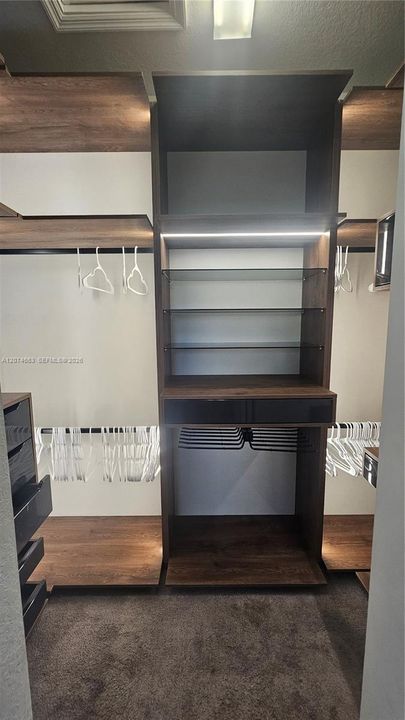 For Rent: $2,800 (3 beds, 2 baths, 1612 Square Feet)