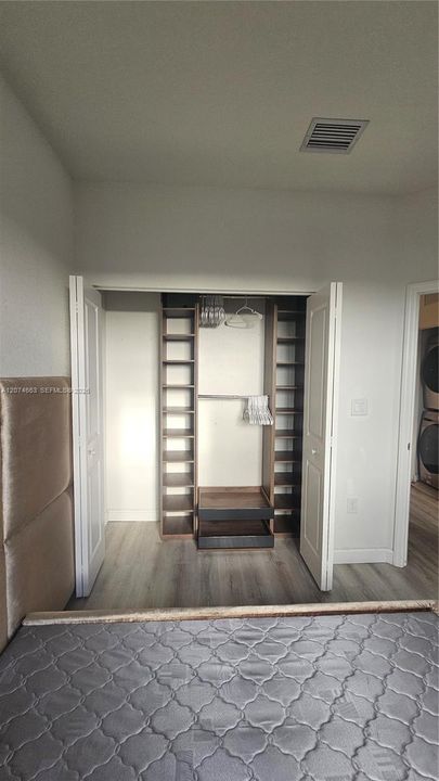 For Rent: $2,800 (3 beds, 2 baths, 1612 Square Feet)