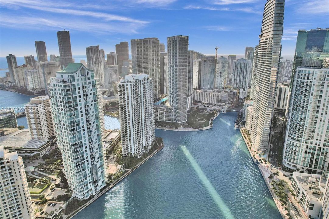 For Rent: $4,500 (1 beds, 1 baths, 1076 Square Feet)