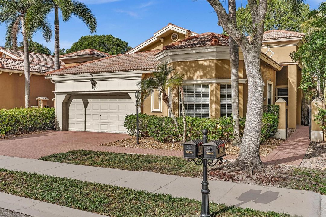 5828 NW 121st