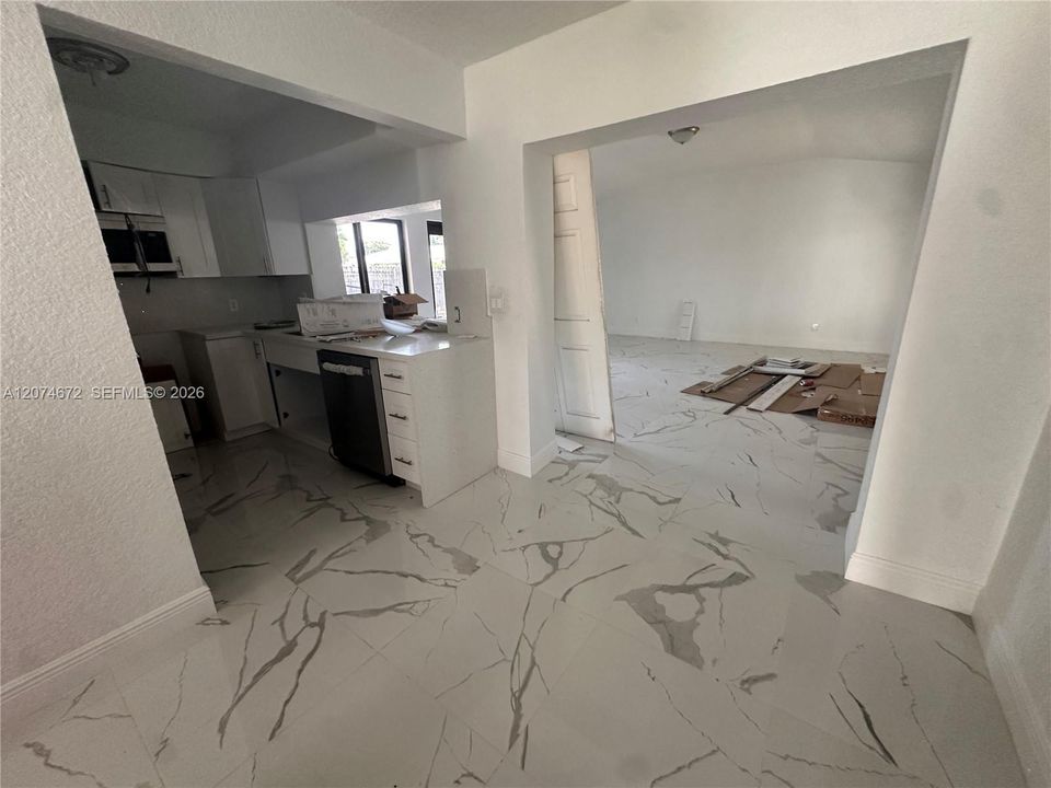 For Sale: $495,000 (4 beds, 2 baths, 1878 Square Feet)