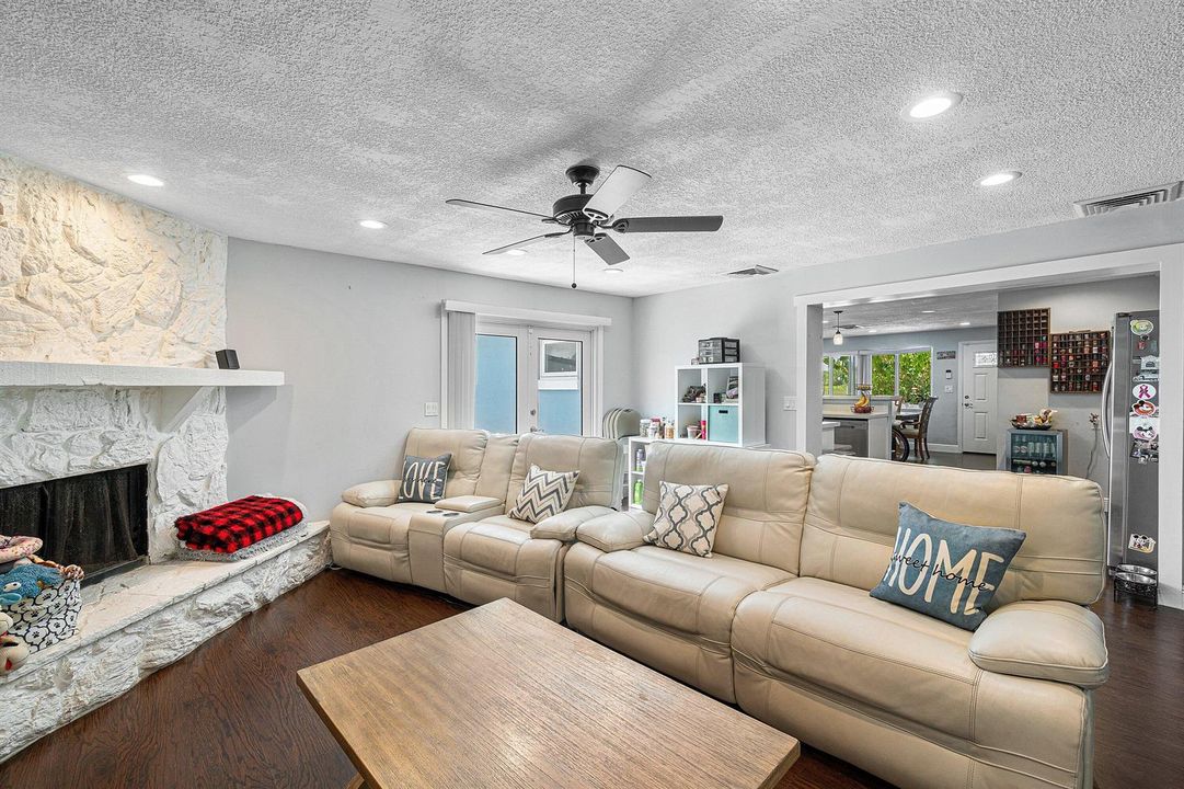 020-5134CanalRoad-WestPalmBeach-FL-33415