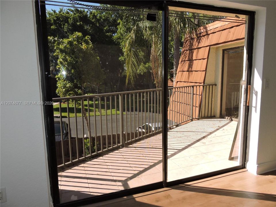 En Venta: $439,900 (3 camas, 2 baños, 1654 Pies cuadrados)