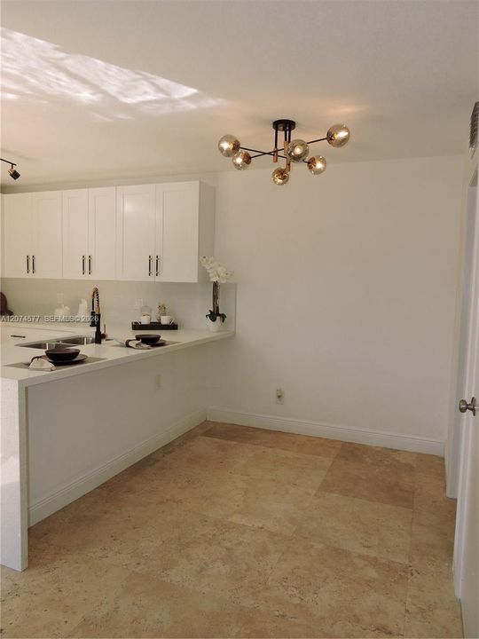 En Venta: $439,900 (3 camas, 2 baños, 1654 Pies cuadrados)