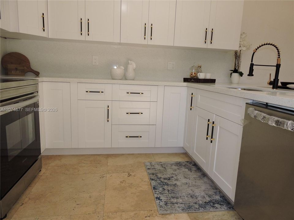 En Venta: $439,900 (3 camas, 2 baños, 1654 Pies cuadrados)
