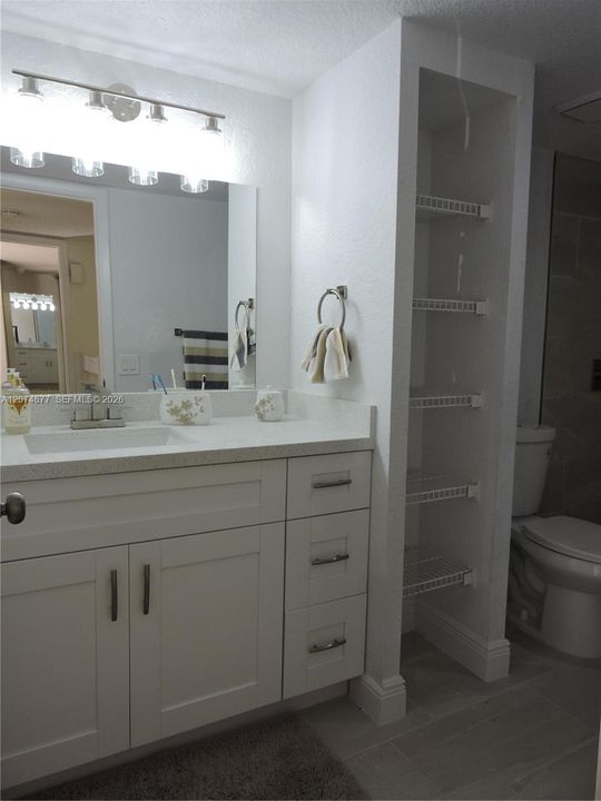 En Venta: $439,900 (3 camas, 2 baños, 1654 Pies cuadrados)