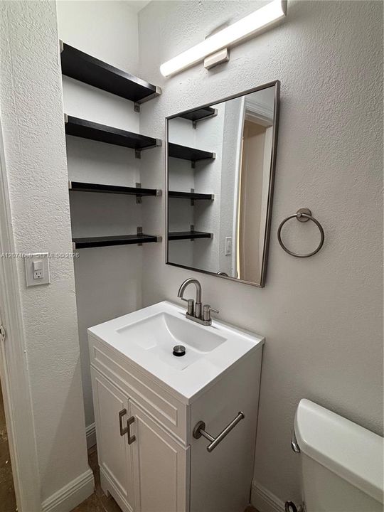 For Rent: $6,100 (2 beds, 2 baths, 1145 Square Feet)