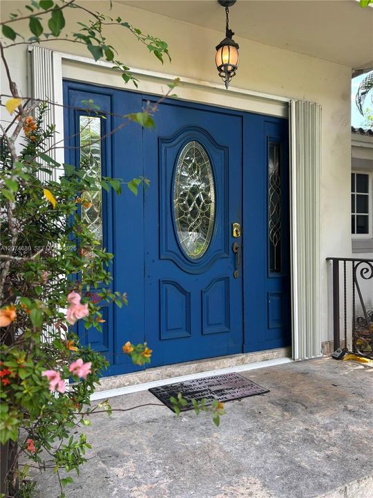 For Rent: $6,100 (2 beds, 2 baths, 1145 Square Feet)
