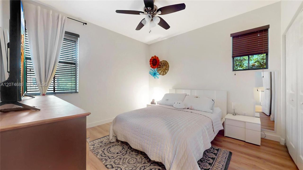 En Venta: $625,000 (4 camas, 3 baños, 2260 Pies cuadrados)