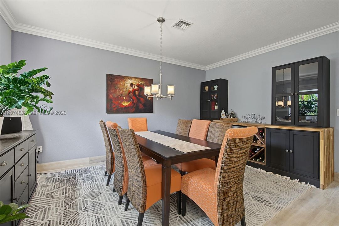 For Sale: $625,000 (4 beds, 2 baths, 2537 Square Feet)