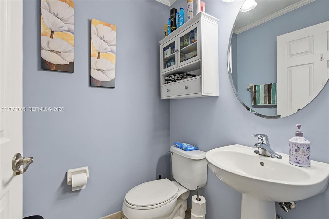 For Sale: $625,000 (4 beds, 2 baths, 2537 Square Feet)