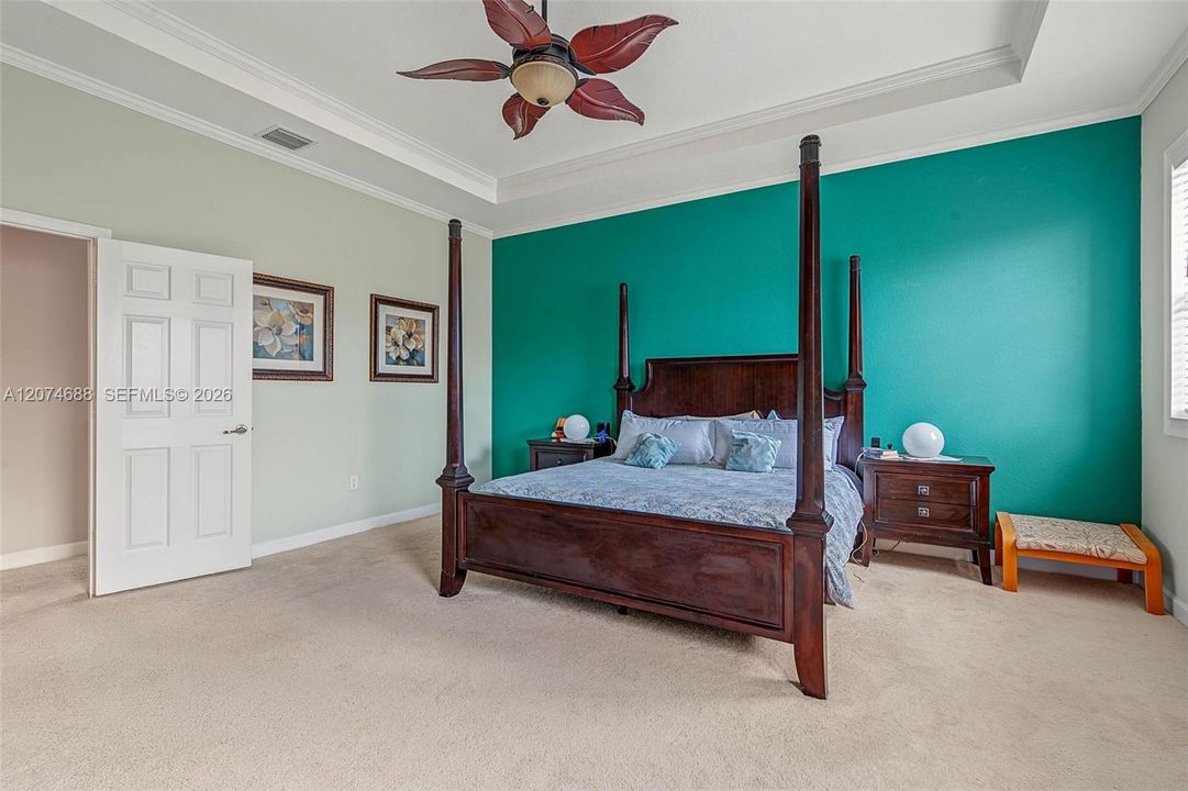 For Sale: $625,000 (4 beds, 2 baths, 2537 Square Feet)