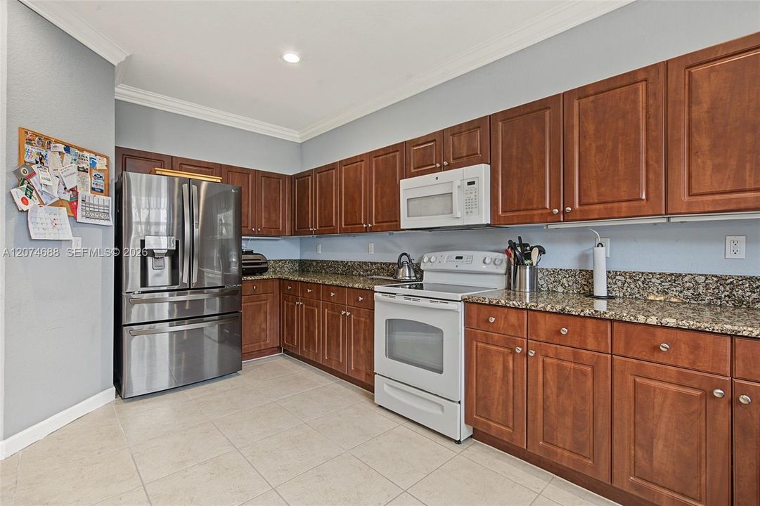 For Sale: $625,000 (4 beds, 2 baths, 2537 Square Feet)