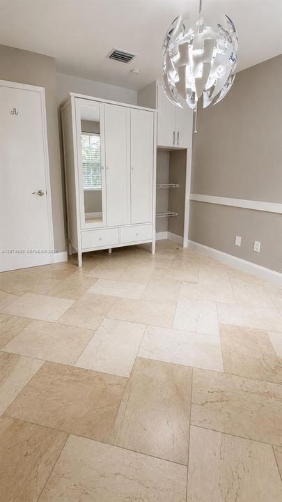 For Rent: $3,900 (3 beds, 3 baths, 1805 Square Feet)