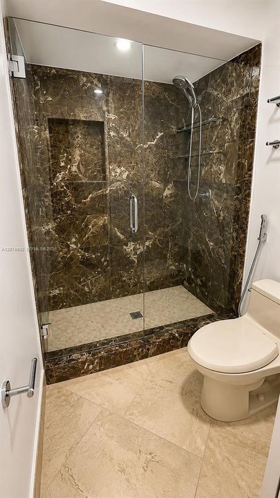 For Rent: $3,900 (3 beds, 3 baths, 1805 Square Feet)