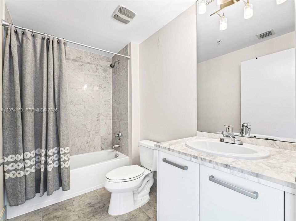 For Rent: $4,450 (2 beds, 2 baths, 1590 Square Feet)