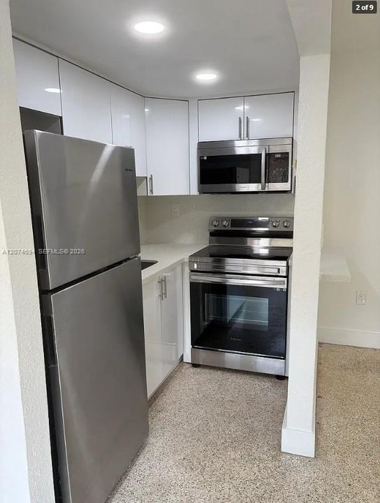 For Rent: $1,700 (8 beds, 8 baths, 5235 Square Feet)